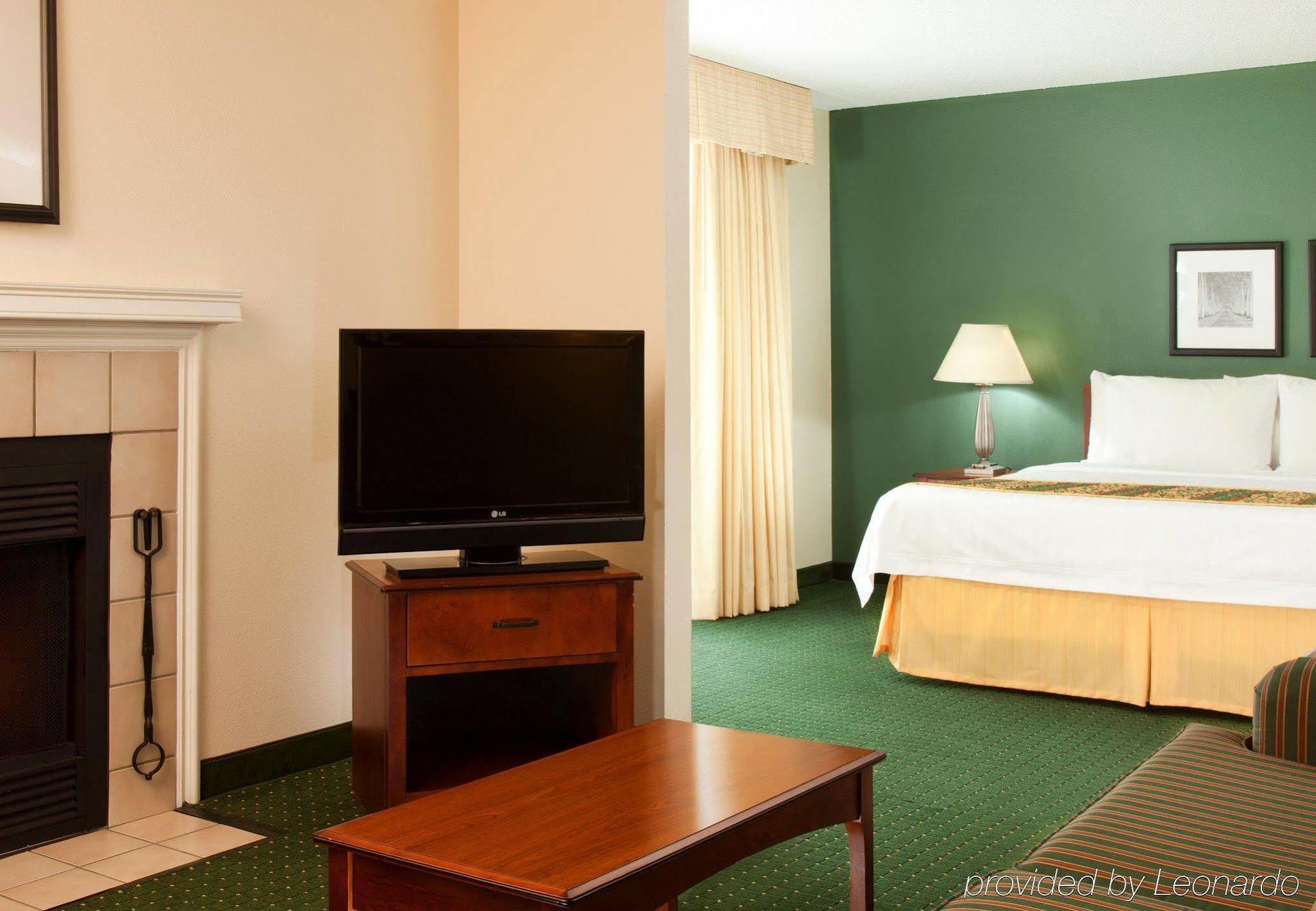 Residence Inn Kansas City Downtown/Union Hill Kültér fotó